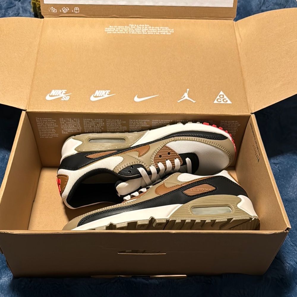 Nike Air Max Sneakers - Black, Tan, and Cream